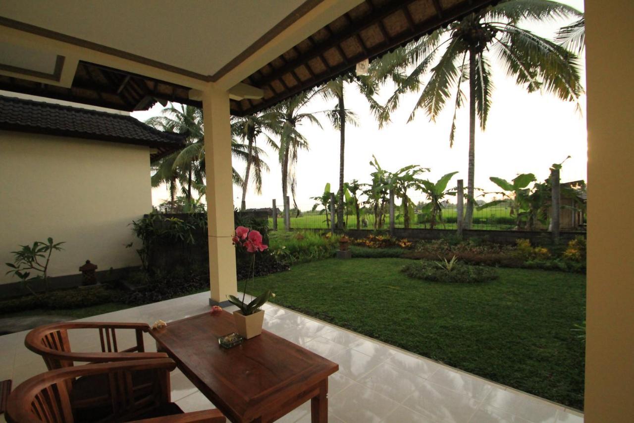 Uma Capung Mas Cottage Ubud Esterno foto